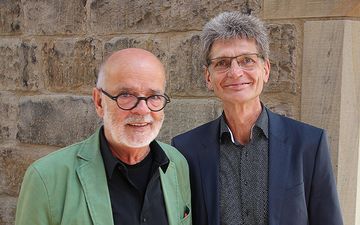 Hans-Werner Ludwig (rechts) hat den Staffelstab von Manfred W. Schwarz übernommen. Foto: EKvW