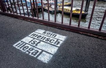 Jeder einzelne Flüchtling hat, wie alle Menschen, von Gott seine unveräußerliche Würde erhalten. Europa darf sich mit dem tausendfachen Sterben im Mittelmeer nicht abfinden. Foto: www.clipdealer.com Jeder einzelne Flüchtling hat, wie alle Menschen, von Gott seine unveräußerliche Würde erhalten. Europa darf sich mit dem tausendfachen Sterben im Mittelmeer nicht abfinden. Foto: www.clipdealer.com