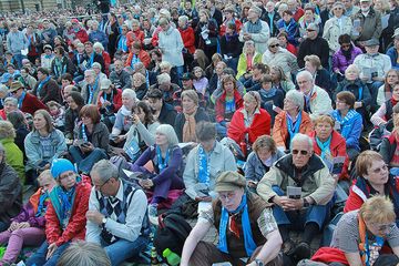 Mitmachen! Bei den Kirchentagen ist immer was los. Mitmachen! Bei den Kirchentagen ist immer was los.