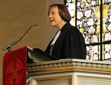 Präses Annette Kurschus bei ihrer Predigt. Foto: Kristina Hußmann