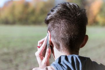 Telefonierende Frau. Foto: pixabay