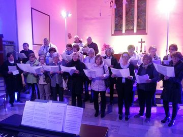 Kultur in Kirchen hat viele Gesichter. Chorkonzerte wie hier in der Kirchengemeinde Hüsten gehören auf jeden Fall dazu. Foto: KG Hüsten