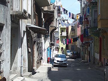 Istanbul – der Stadtteil Beyoglu verfällt. Foto: Th. Krieger /EKvW