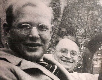 Dietrich Bonhoeffer zusammen mit Wilhelm Rott. Foto: CC BY-SA 3.0