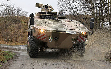 Gepanzerte Transportfahrzeuge werden auch in den nahen Osten exportiert. Foto: Bundeswehr-Fotos Wir.Dienen.Deutschland [CC BY 2.0], via Wikimedia Commons