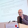 Sprach sich für einen »geschichteten« Religionsunterricht aus: Religionspädagoge Bernd Schröder (Göttingen). Foto: gmh