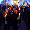 Starke Symbolik: Mit dem Auszug der Osterkerzen endete der Gottesdienst. Foto: KK/Limbrock